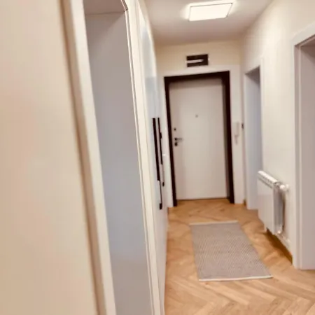 公寓 Central Apartment 丘斯滕迪尔